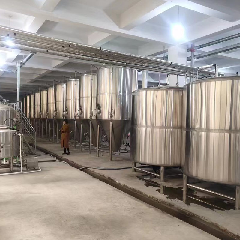 右江精酿啤酒设备